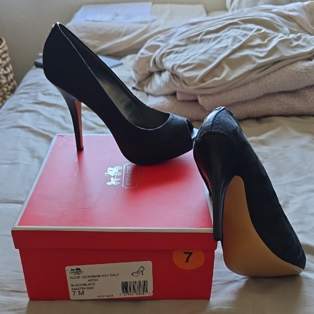 Vintage Coach ALDIS Semi mat Calf Heels